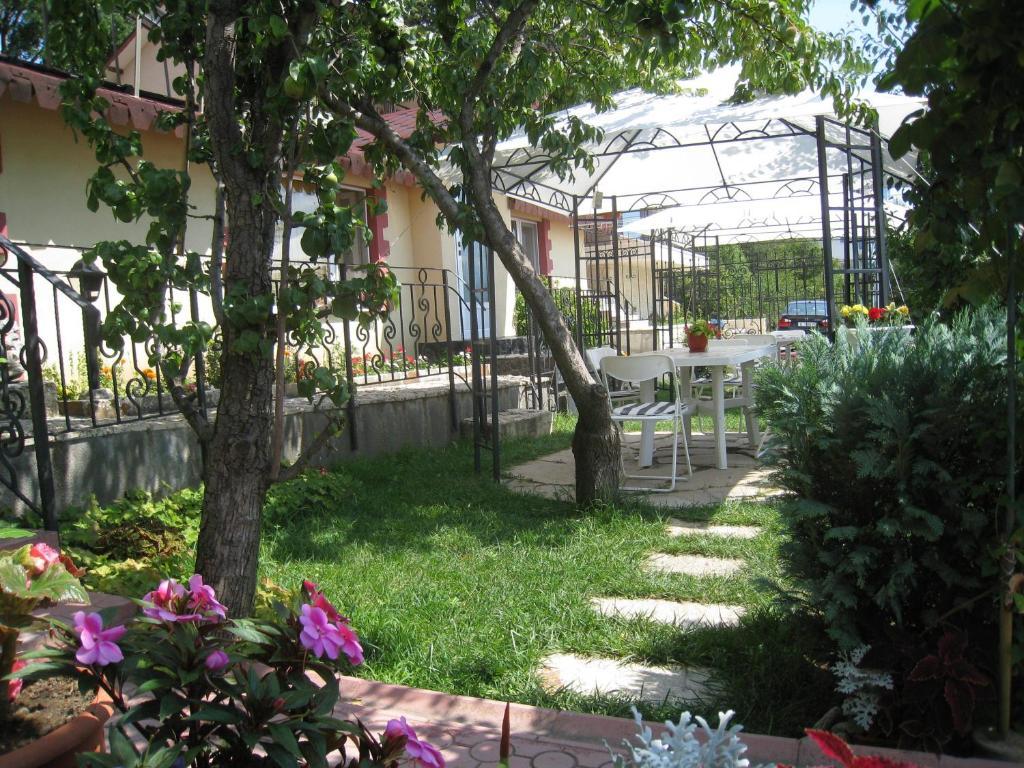 Villa Summer House Saints Constantine and Helena Exterior photo