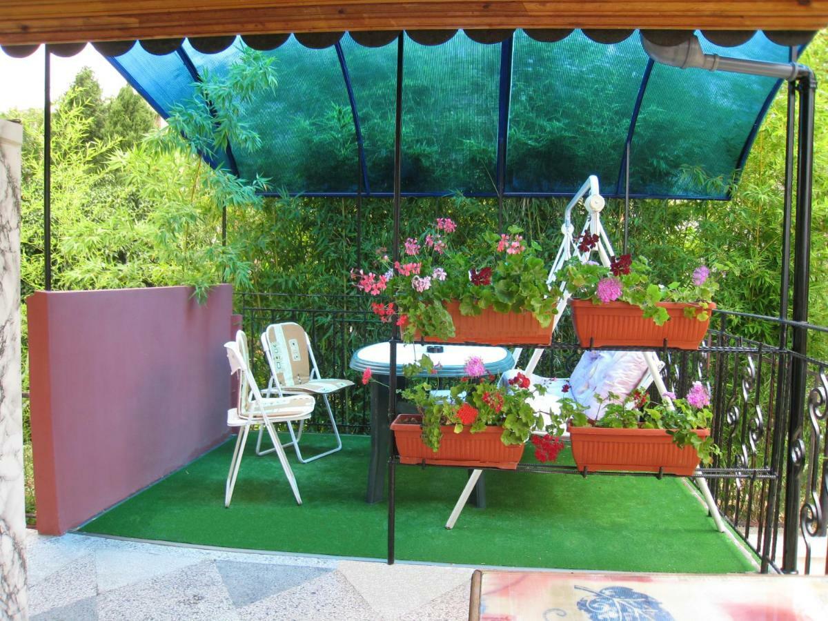 Villa Summer House Saints Constantine and Helena Exterior photo
